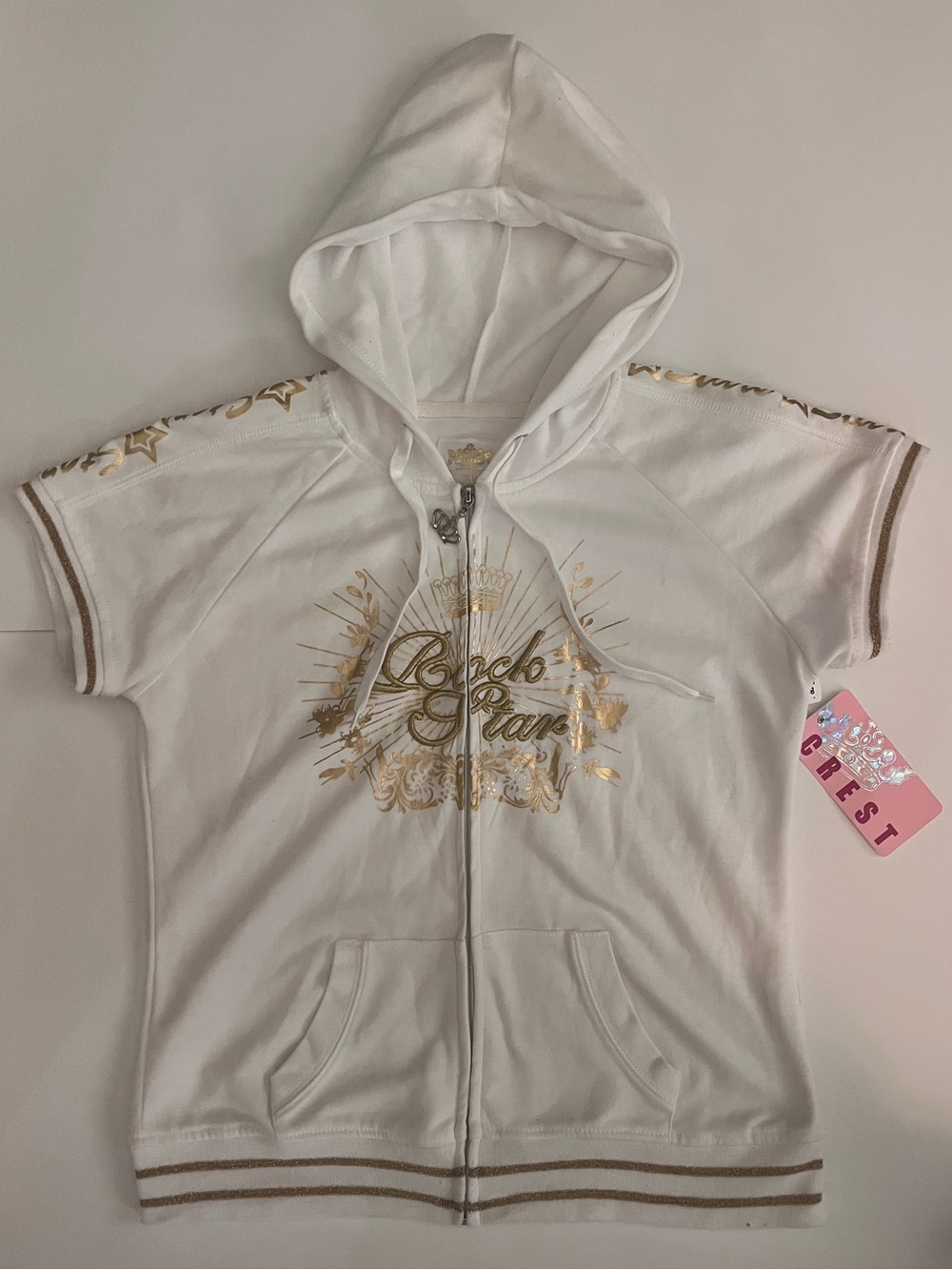 Crest Fitted White Short-Sleeve Zip Hoodie with Gold Foil Accents